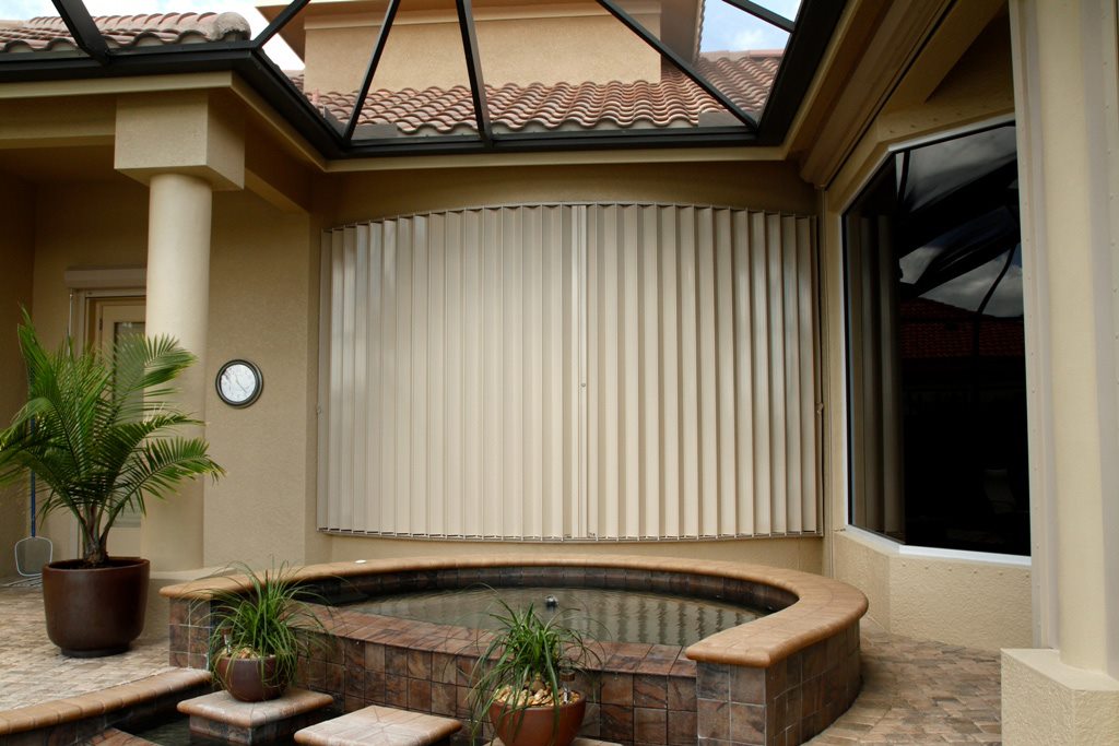 Cortinas anticiclónicas de aluminio plegable